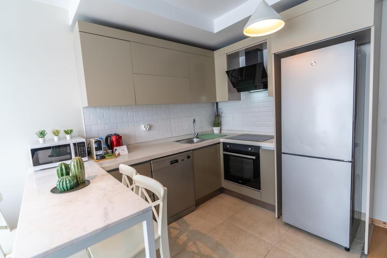 Modern Stylish 2br Apt, Near Eyp Sultan Mosque *